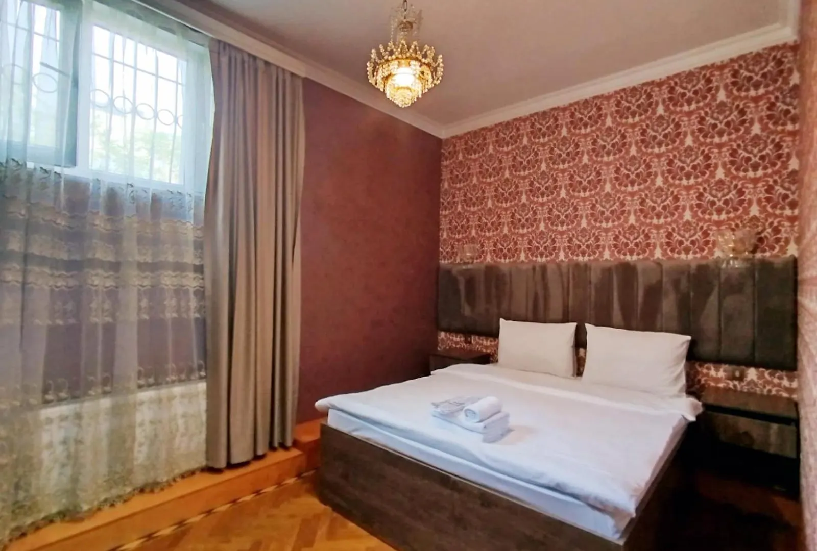 Jeanne D'Arc Hotel Bakü Konukevi